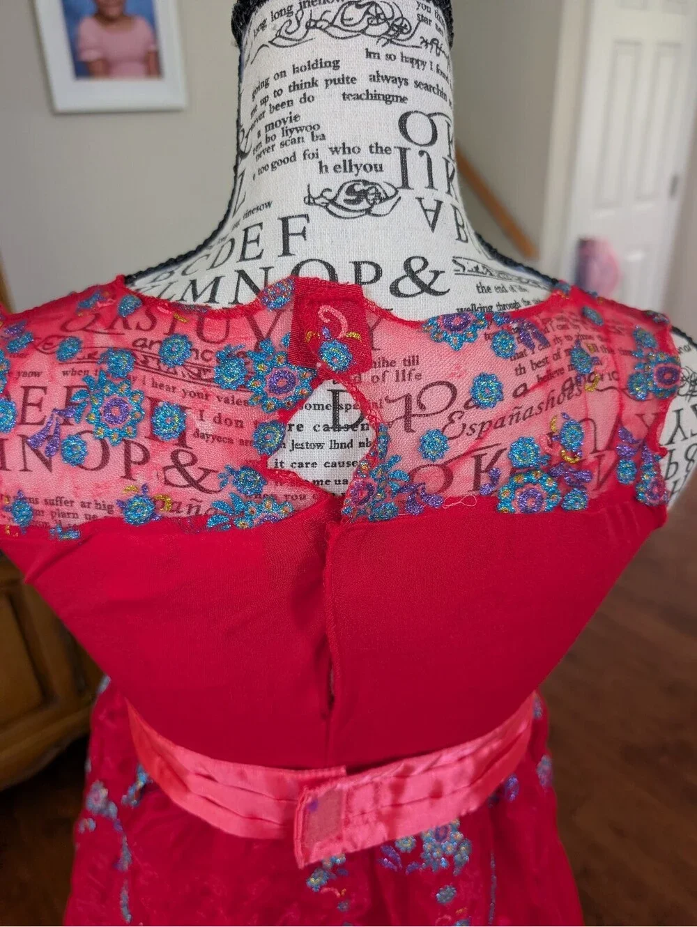 Disney Elena of Avalor Girl's Costume Dress Size M (7-8)
